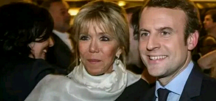 马克龙妻子年轻时照片(马克龙老婆年轻照) 马克龙妻子年轻时照片(马克龙老婆年轻照)