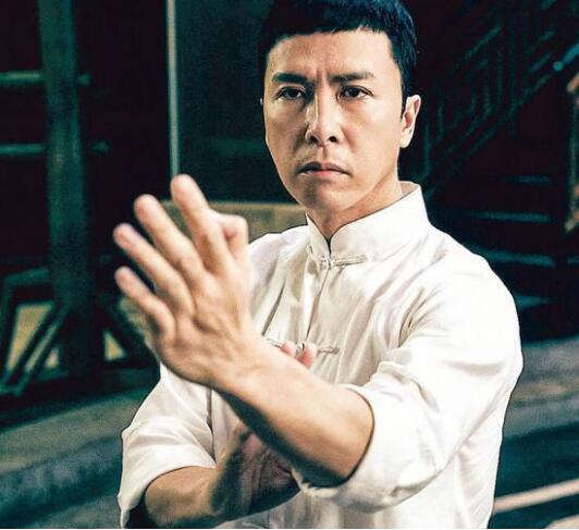 甄子丹一个打8个事件真假?吴京说过做人不(吴京吐槽甄子丹)