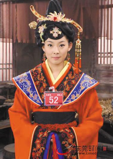 缪海梅的胸是多大的?缪海梅比基尼性感照片