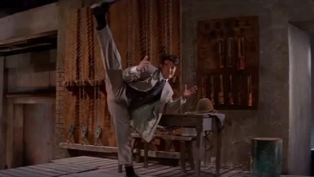 卢惠光和成龙和解了吗？卢惠光现在过得很惨(卢惠光为什么被成龙辞退)