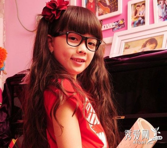 刘黛希是混血儿吗?刘黛希是不是中国人站<(刘黛希多高) 刘黛希是混血儿吗?刘黛希是不是中国人站<(刘黛希多高)