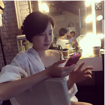 陈小纭和鹿晗好像对比图(陈小纭撞脸鹿晗:陈小纭个人资料个人写真)