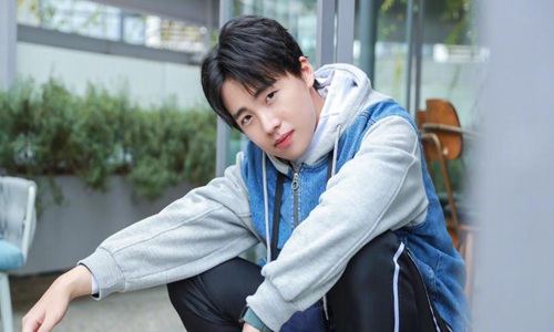 蒋依依是怎么出道当上演员的？蒋依依是杨幂(蒋依依是什么时候出道的)