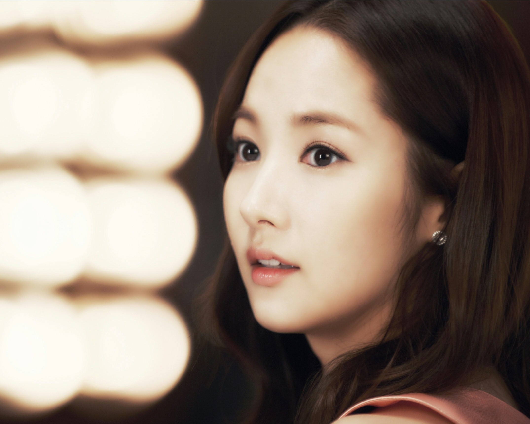 朴敏英的双眼皮好自然图(朴彩英的双眼皮)