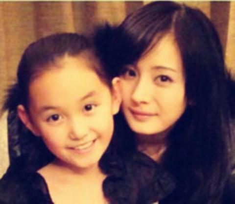 蒋依依是怎么出道当上演员的？蒋依依是杨幂(蒋依依是什么时候出道的)