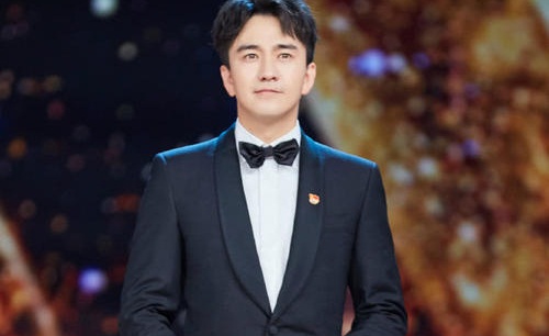 曝翟天临即将复出话剧表演引热议(翟天临新戏)