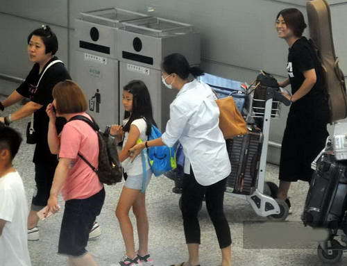 那英与现任老公孟桐女儿图(那英的丈夫孟桐何许人也)