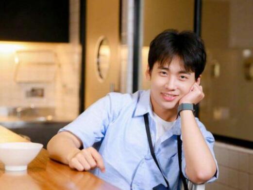 蒋依依是怎么出道当上演员的？蒋依依是杨幂(蒋依依是什么时候出道的)