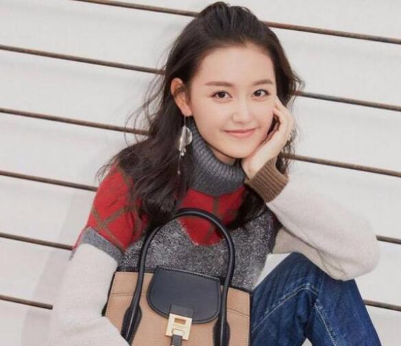 蒋依依是怎么出道当上演员的？蒋依依是杨幂(蒋依依是什么时候出道的)