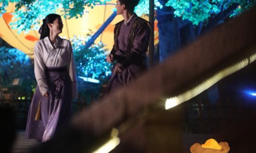 跑男黄旭熙周也初次见面叫小姐姐(黄旭熙参加跑男是哪一期)