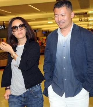 那英与现任老公孟桐女儿图(那英的丈夫孟桐何许人也)