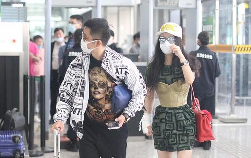 冉莹颖承认生下三胎，问至性别时她却这样回(冉莹颖三胎性别)