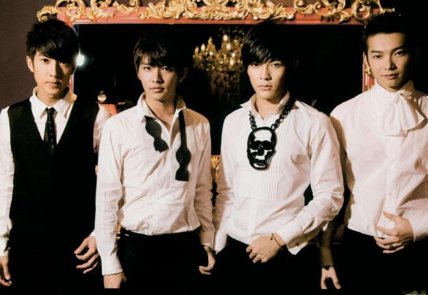 炎亚纶与唐禹哲恩怨因吃醋吗(炎亚纶误会)