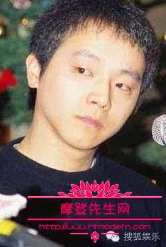 窦唯年轻时的照片惊为天人(窦唯年轻时好帅) 窦唯年轻时的照片惊为天人(窦唯年轻时好帅)