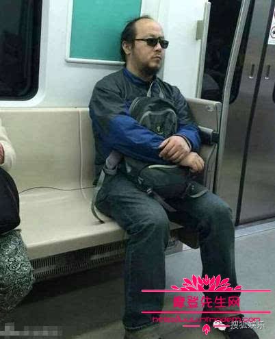 窦唯年轻时的照片惊为天人(窦唯年轻时好帅) 窦唯年轻时的照片惊为天人(窦唯年轻时好帅)