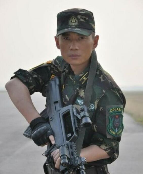 徐洪浩当过兵吗(徐洪浩有没有当过兵)