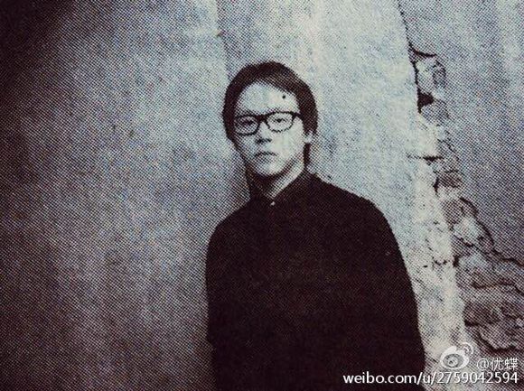 窦唯年轻时的照片惊为天人(窦唯年轻时好帅) 窦唯年轻时的照片惊为天人(窦唯年轻时好帅)