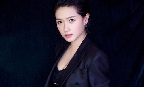 万茜车祸复工照曝光(万茜车祸原因)