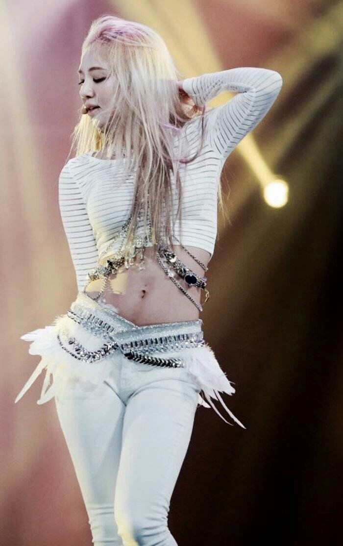 金孝渊男朋友是谁(金孝渊和谁关系好)