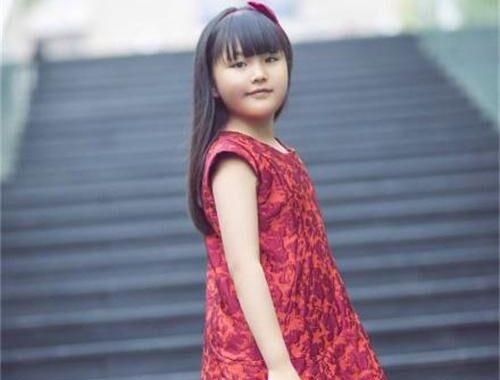 王诗龄近照曝光有什么变化(王诗龄近照2017图片)