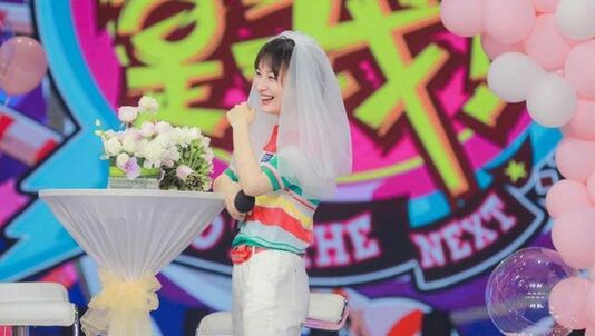 现在的卓依婷不像本人(为什么现在的卓依婷不像过去) 现在的卓依婷不像本人(为什么现在的卓依婷不像过去)