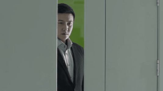 陆毅父母是干什么的？陆毅现在身价揭秘站<(陆毅家里有钱吗)