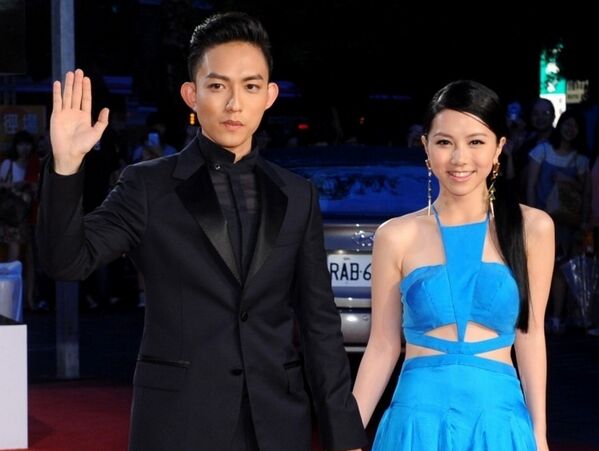 邓紫棋告白男友是怎么回事(邓紫棋公开恋情)