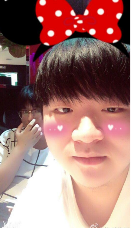 卢本伟和马飞飞怎么认识的？卢本伟和马飞飞