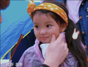 阿拉蕾为什么叫撒贝宁姥爷？阿拉蕾董力父女(从每一个细节都能看出董力很爱阿拉蕾)