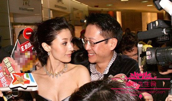 吴婉芳近期素颜生活照曝光(冻龄女神吴婉芳)