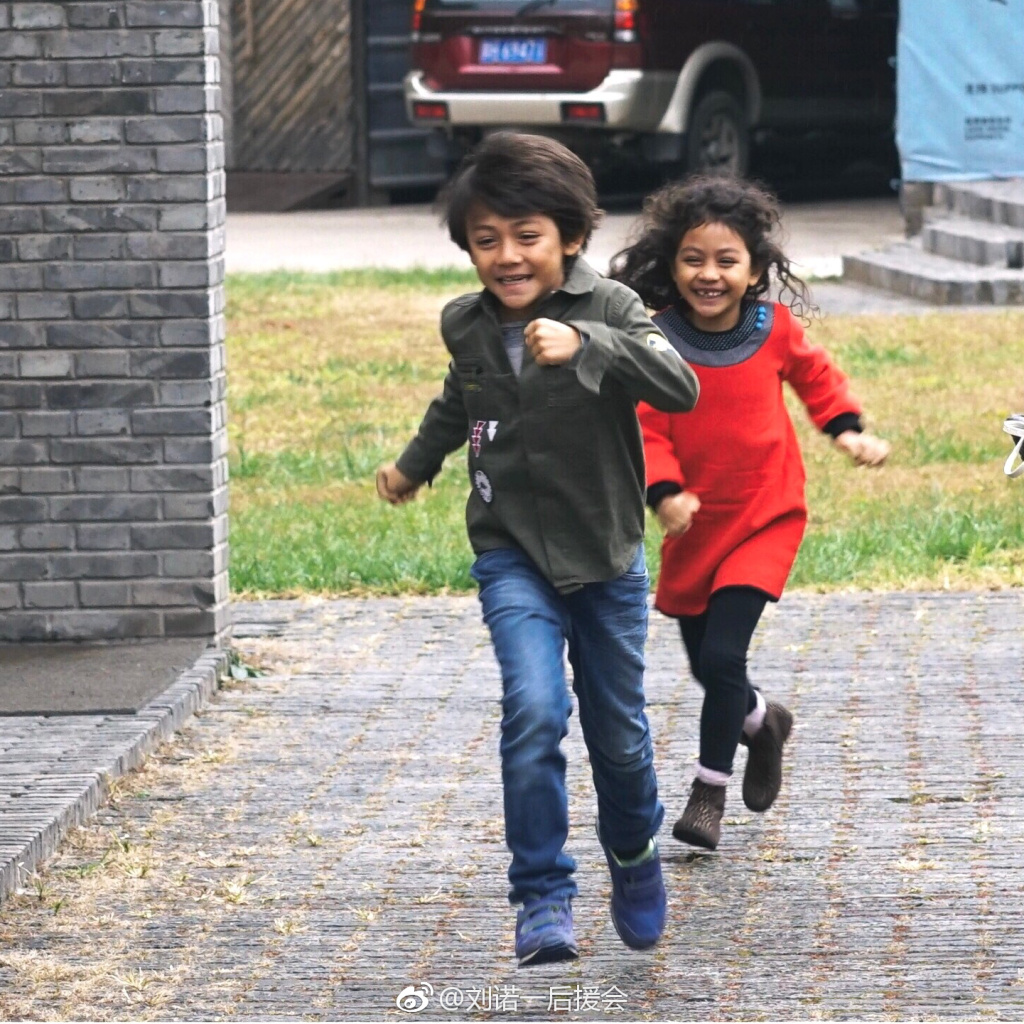 刘诺一长大后的样子肯定丑?刘诺一最新现在 刘诺一长大后的样子肯定丑?刘诺一最新现在