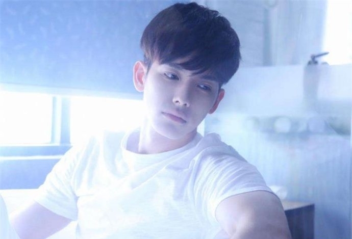 王以纶的女友是赵露思吗(王以纶女朋友是赵露思)