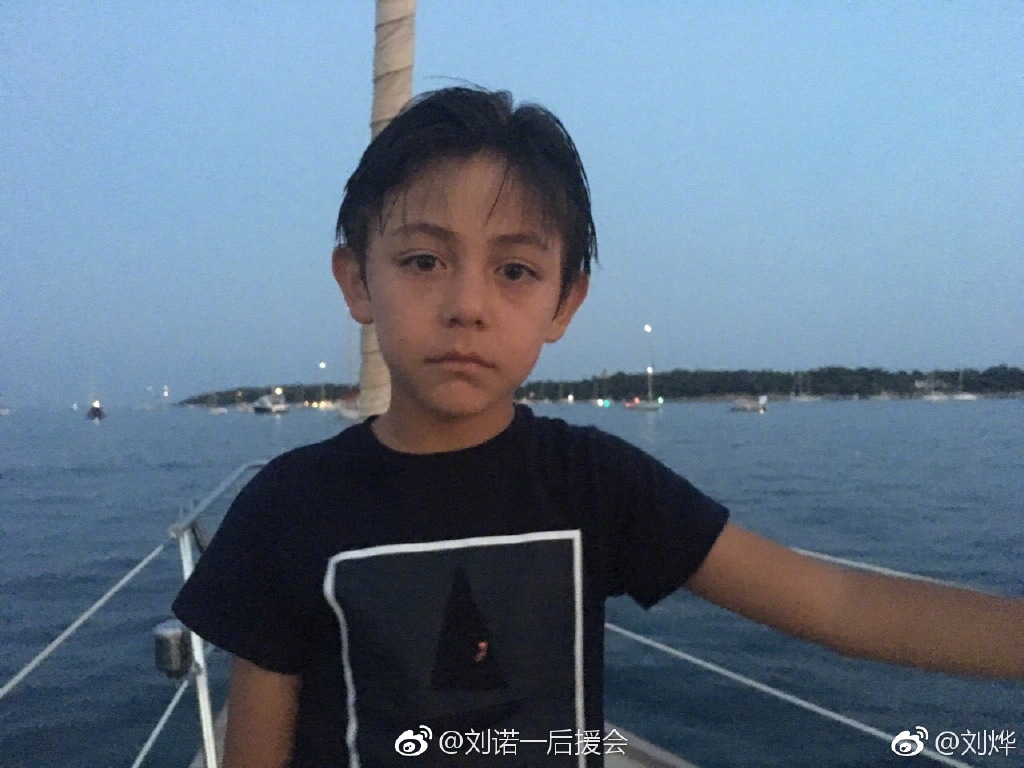 刘诺一长大后的样子肯定丑?刘诺一最新现在 刘诺一长大后的样子肯定丑?刘诺一最新现在