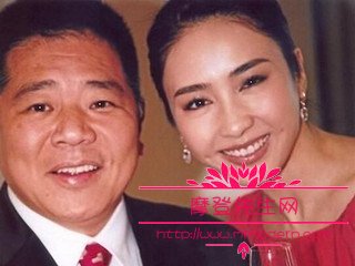 许晋亨为什么拄拐杖(许晋亨没能力吗)