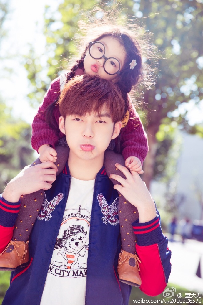 董力女儿阿拉蕾是谁的女儿?崔雅涵父母身份(阿拉蕾崔雅涵是谁家的娃)