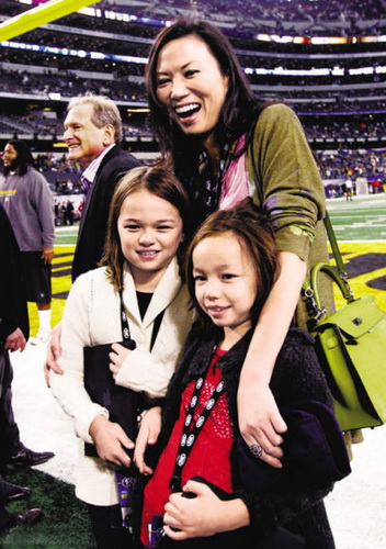 罕见邓丽君下葬全程照(邓丽君被葬在哪)