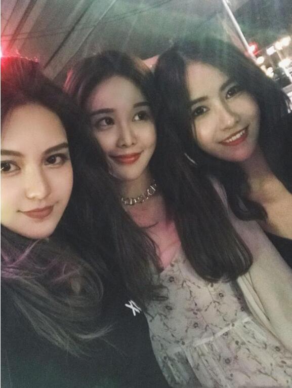 网红zz小黑贺宏娟多大了？林珊珊叫的小黑