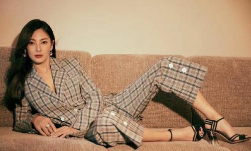 网曝张雨绮接替谢娜主持快本，丁程鑫也一同(快本丁程鑫模仿谢娜哪一期)