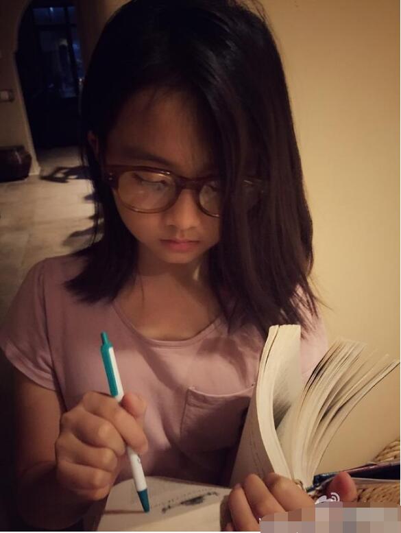 黄多多和黄少艾谁好看(黄多多长得好看吗) 黄多多和黄少艾谁好看(黄多多长得好看吗)