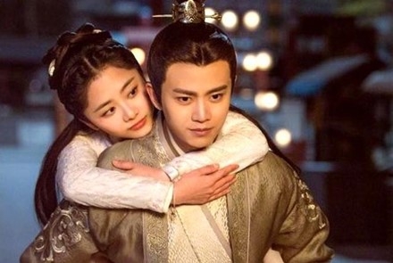 杨洋和赵露思是怎么认识的(杨洋和赵露思怎么了)