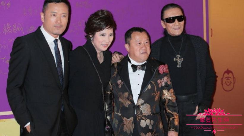 曾志伟在香港的地位为何这么高？曾志伟和曾(曾志伟是香港的吗)