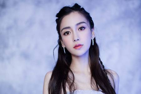 多年前杨颖对黄晓明温顺乖巧(黄晓明对杨颖好吗)