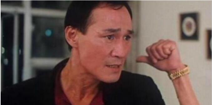 曾志伟在香港的地位为何这么高？曾志伟和曾(曾志伟是香港的吗)