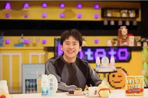 郭德纲找郭麒麟拉赞助是什么意思(郭麒麟喊话郭德纲) 郭德纲找郭麒麟拉赞助是什么意思(郭麒麟喊话郭德纲)