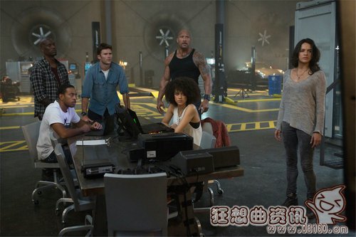 查理兹·塞隆为什么叫塞皇、女王 查理兹·塞隆为什么叫塞皇、女王