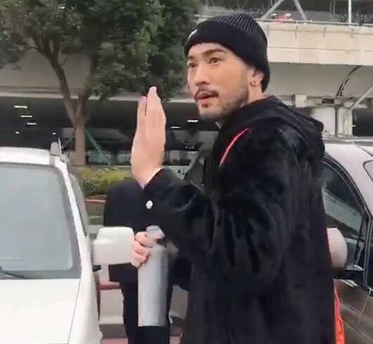 高以翔去世心源性猝死黄金六十秒该怎么急救(高以翔为什么猝逝)