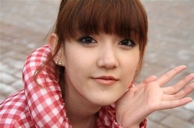 魏千雅的老公是谁？魏千雅关晓彤对比照片