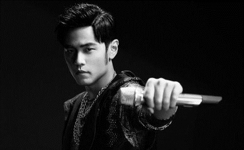 鹿晗追星成功获周杰伦评论(邓伦追星周杰伦)