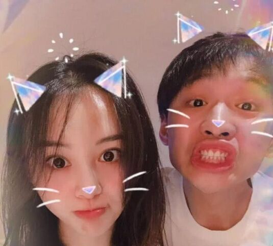 郑爽和张恒领证是真的吗(郑爽张恒结婚是真的吗)