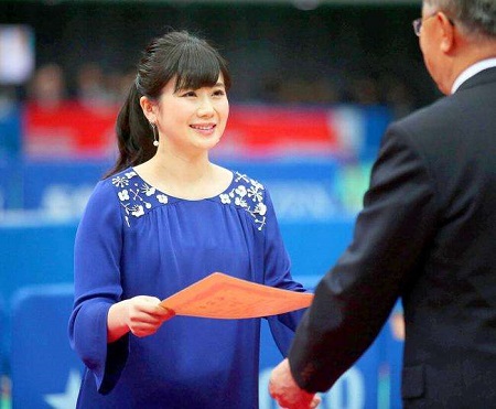 福原爱挺孕肚领奖高达30万(福原爱怀孕大肚子)